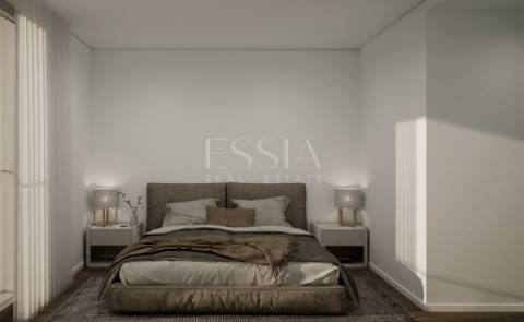 Apartamento T3 com terraço próximo ao Colégio Efanor à Senhora da Hora, Porto