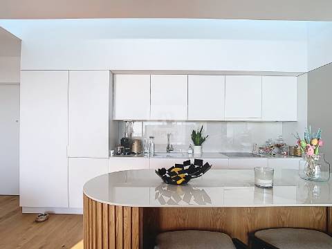 Apartamento T3 Venda em Matosinhos e Leça da Palmeira,Matosinhos