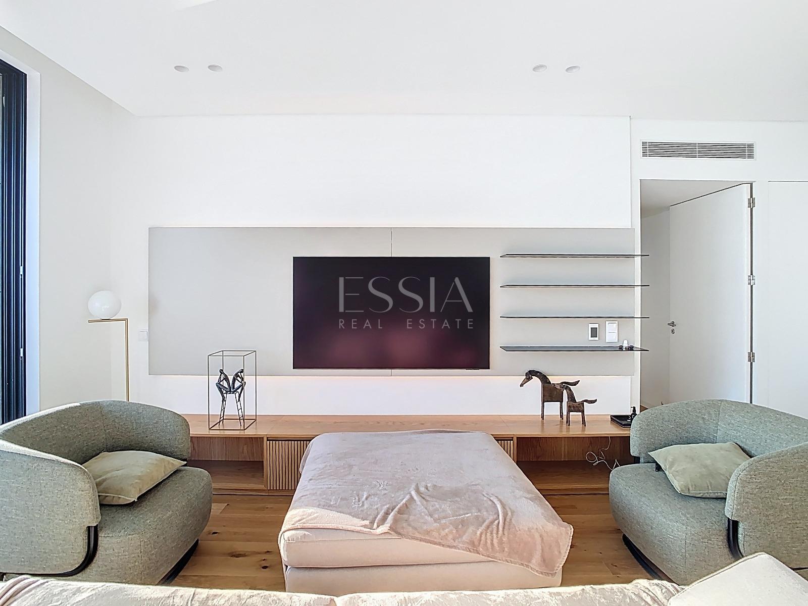 Apartamento T3  com varanda de 25 m² e garagem em Leça da Palmeira