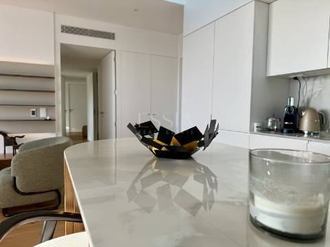 Apartamento T3  com varanda de 25 m² e garagem em Leça da Palmeira