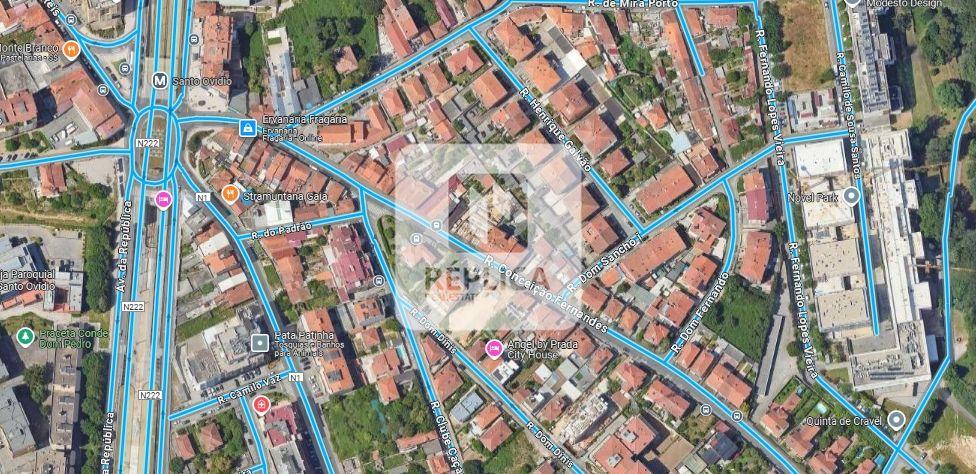 Apartamento T2 com Varanda e Garagem em Vila Nova de Gaia – a 3 min da estação de Metro de S. Ovídio
