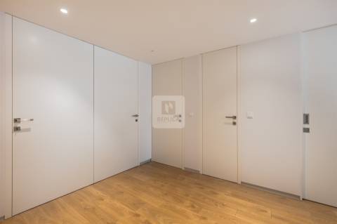 T3 com varanda 16m² e 3 suites no Acquadalva Porto