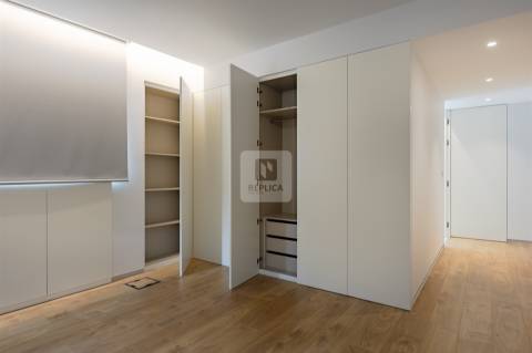 T3 com varanda 16m² e 3 suites no Acquadalva Porto