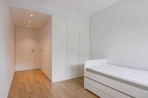 T3 com varanda 16m² e 3 suites no Acquadalva Porto