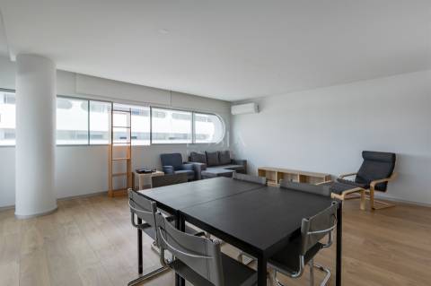 T3 com varanda 16m² e 3 suites no Acquadalva Porto