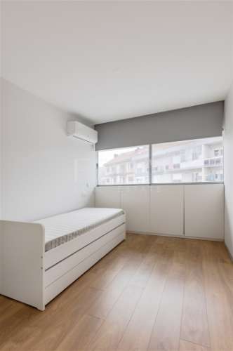 T3 com varanda 16m² e 3 suites no Acquadalva Porto