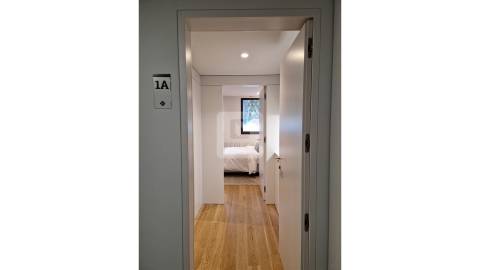 Estúdio Mobilado e Equipado no Porto para Arrendar