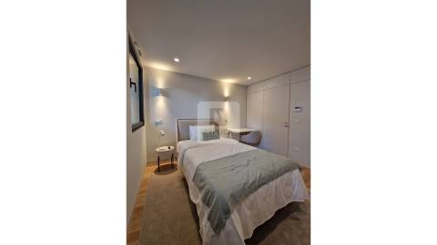 Estúdio Mobilado e Equipado no Porto para Arrendar