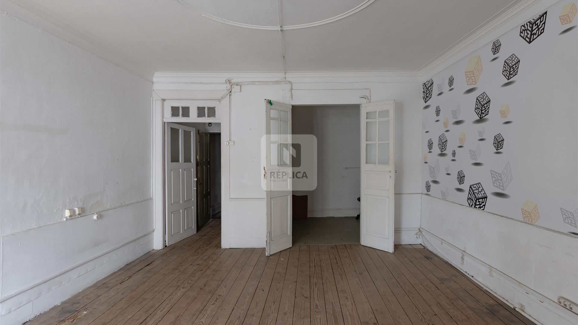 Prédio para Remodelar no Centro do Porto