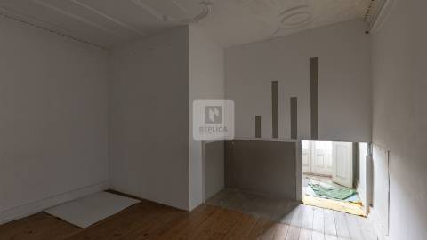 Prédio para Remodelar no Centro do Porto
