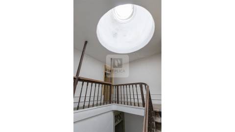 Prédio para Remodelar no Centro do Porto