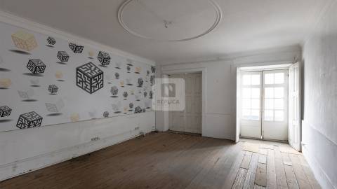 Prédio para Remodelar no Centro do Porto