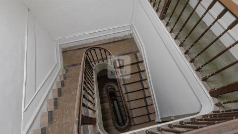 Prédio para Remodelar no Centro do Porto