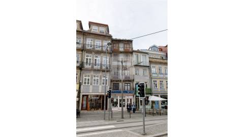 Prédio para Remodelar no Centro do Porto