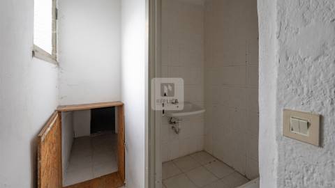 Prédio para Remodelar no Centro do Porto