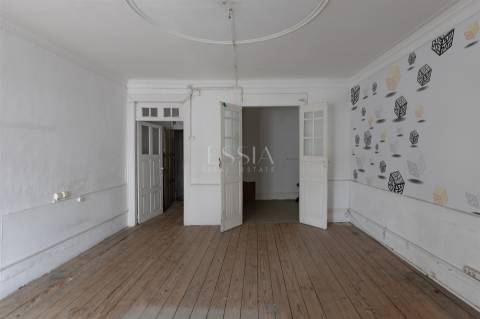 Prédio para Remodelar no Centro do Porto