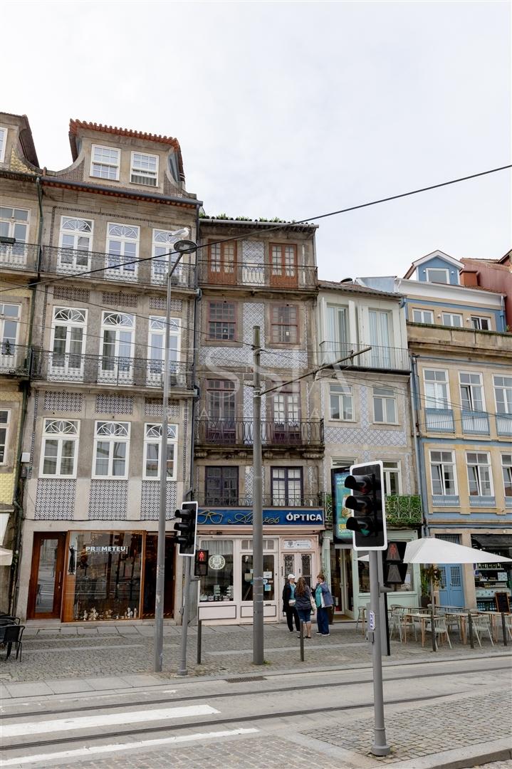 Prédio para Remodelar no Centro do Porto