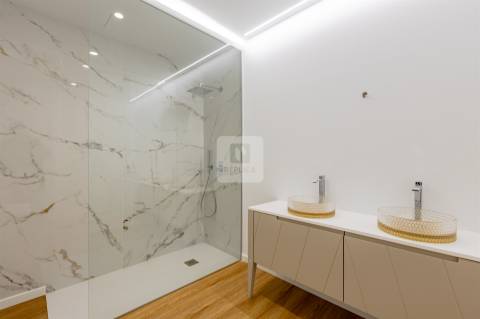 Moradia T3+1 com Vista Mar e Piscina