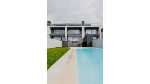 Moradia T3+1 com Vista Mar e Piscina