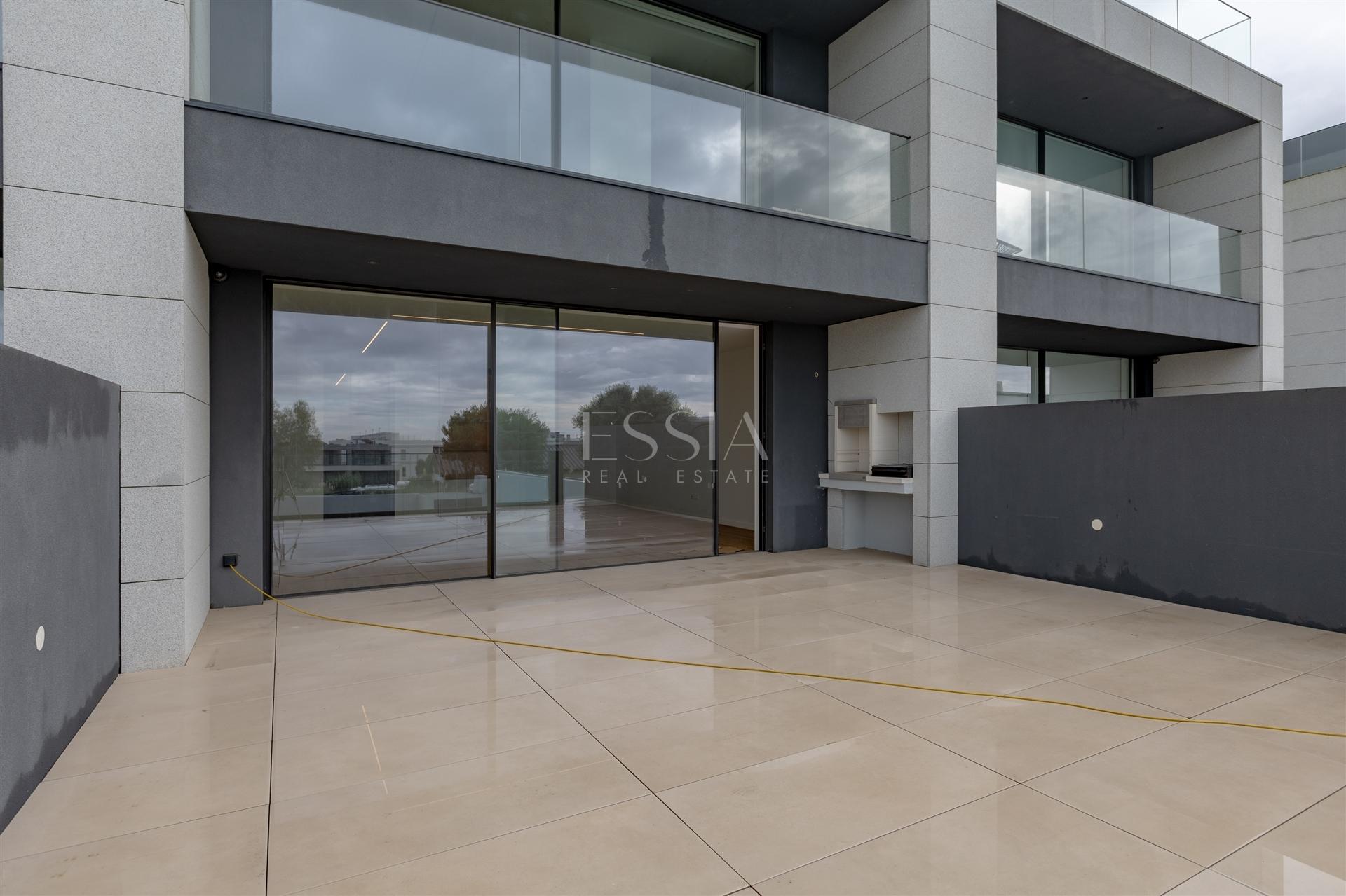 Moradia T4 com Vista Mar e Piscina