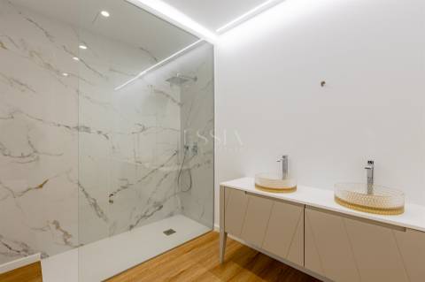 Moradia T3+1 com Vista Mar e Piscina