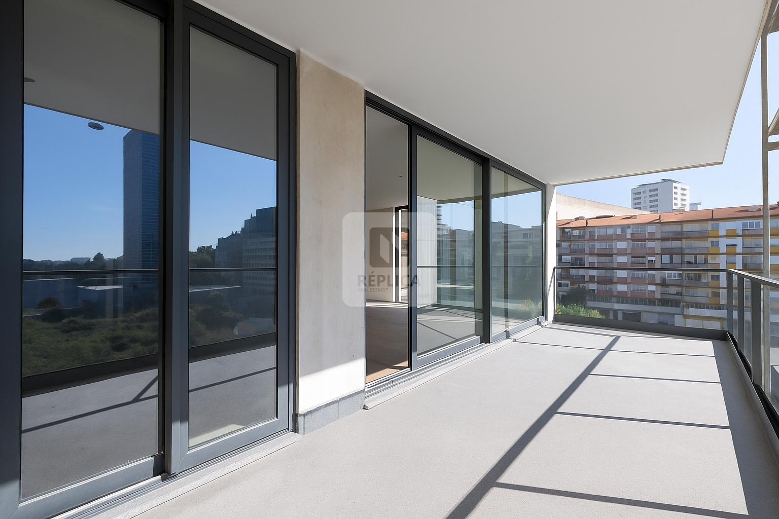 Apartamento T3 com Varanda no Varandas do Foco