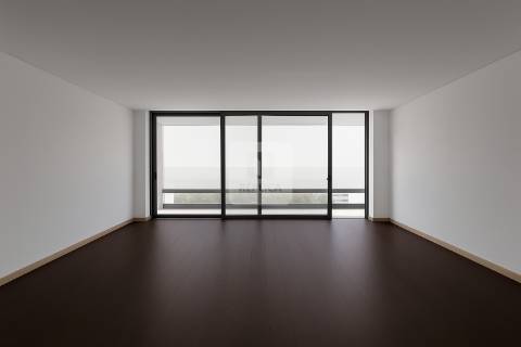 Apartamento T3 com Varanda de 37.6m2 no Varandas do Foco