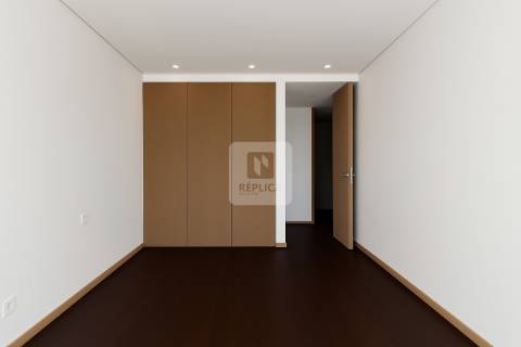 Apartamento T3 com Varanda de 37.6m2 no Varandas do Foco