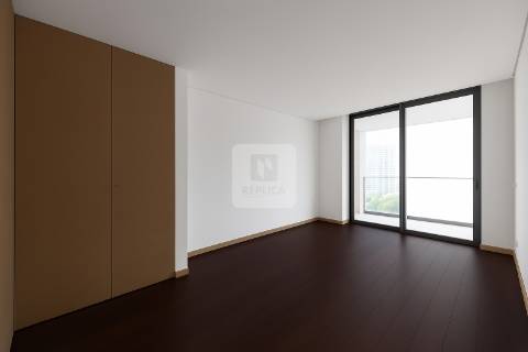 Apartamento T3 com Varanda de 37.6m2 no Varandas do Foco