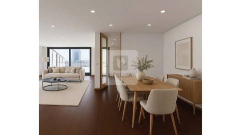 Apartamento T3 com Varanda de 37.6m2 no Varandas do Foco