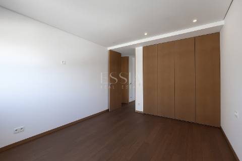 Apartamento T3 com Varanda no Varandas do Foco