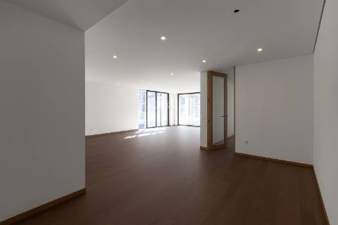 Apartamento T3 com Varanda no Varandas do Foco