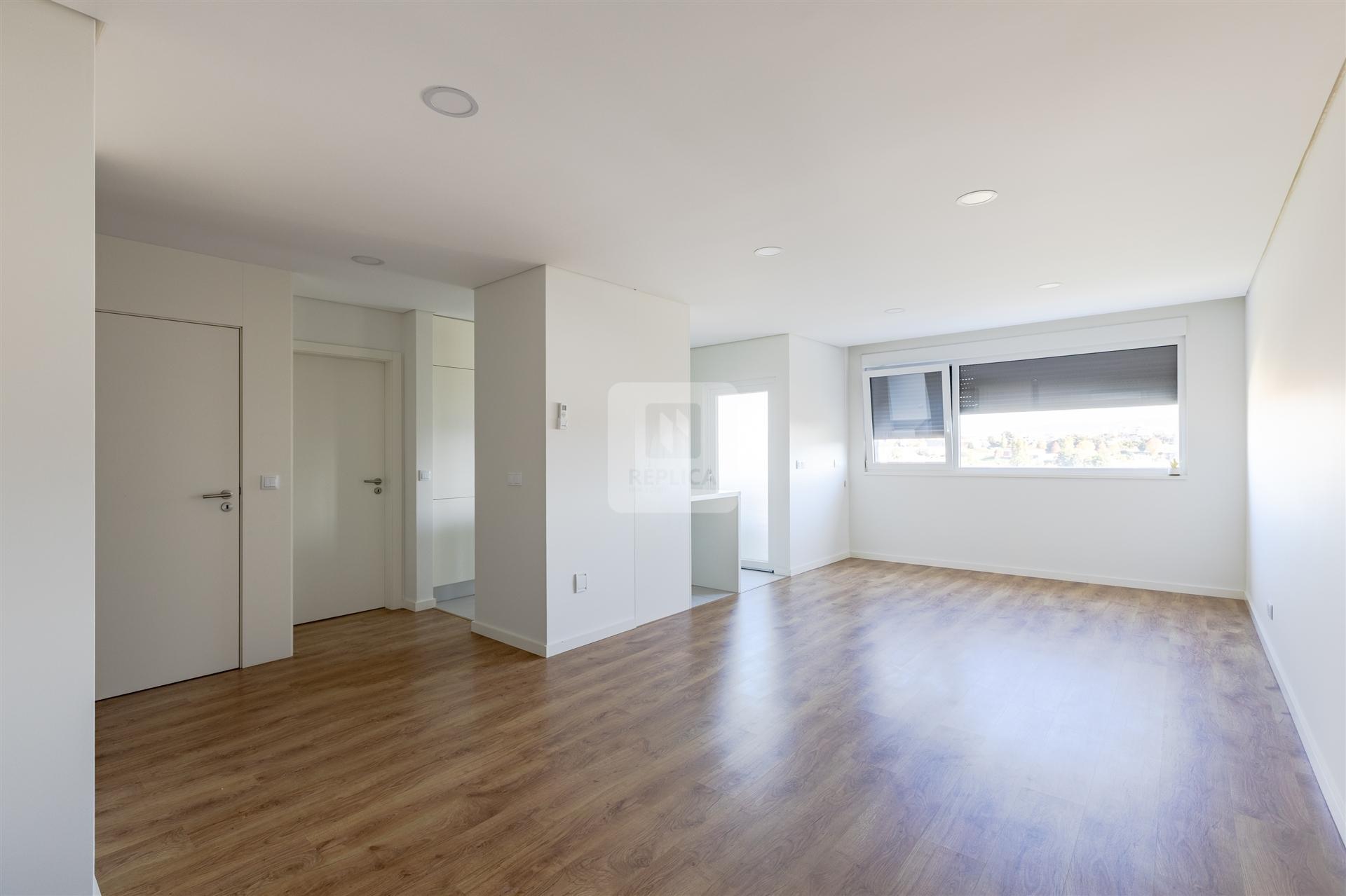 Apartamento T1 com Garagem em Campanhã