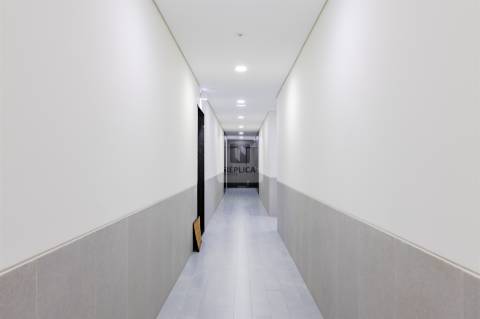 Apartamento T1 com Garagem em Campanhã