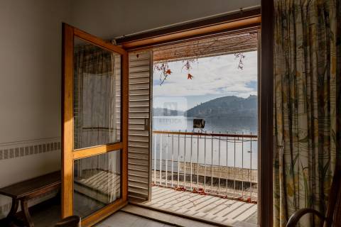 Moradia T5 em Frente de Rio Douro