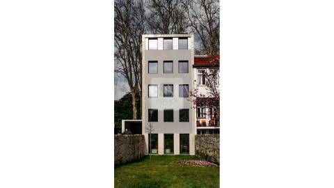 Estúdio Mobilado e Equipado no Porto para Arrendar