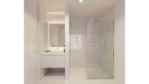 Apartamento T0 com Garagem no CC FLATS