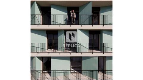 Apartamento T0 com garagem no CC FLATS