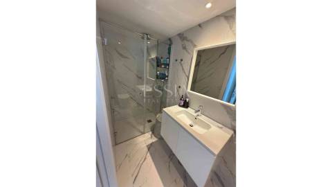 Apartamento T2 com Varanda em Campanhã