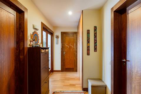 Apartamento T3 com Lugar de Garagem, Casa da Música, Porto