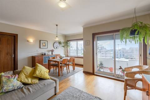 Apartamento T3 com Lugar de Garagem, Casa da Música, Porto