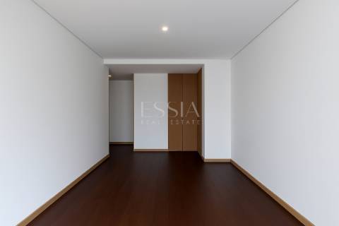 Apartamento T3 com Varanda no Varandas do Foco