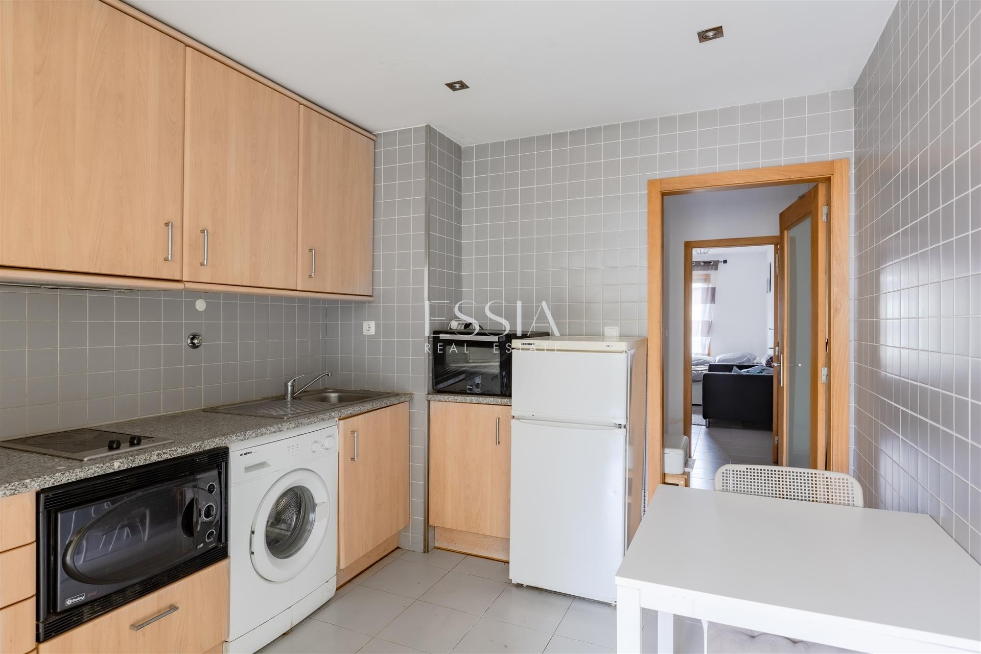 Apartamento T0 com Garagem em Paranhos