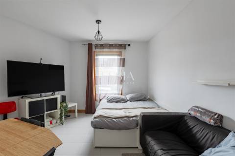 Apartamento T0 com Garagem em Paranhos