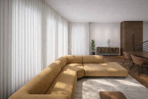 Moradia Geminada T3+1 com Jardim e Três Frentes na Prelada