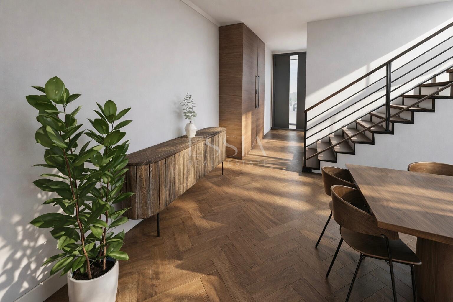 Moradia Geminada T3+1 com Jardim e Três Frentes na Prelada