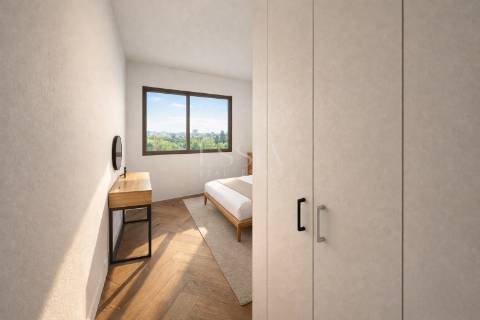 Moradia Geminada T3+1 com Jardim e Três Frentes na Prelada