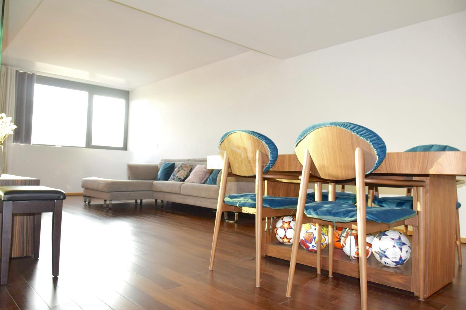 Apartamento T2 com Varanda nas Antas