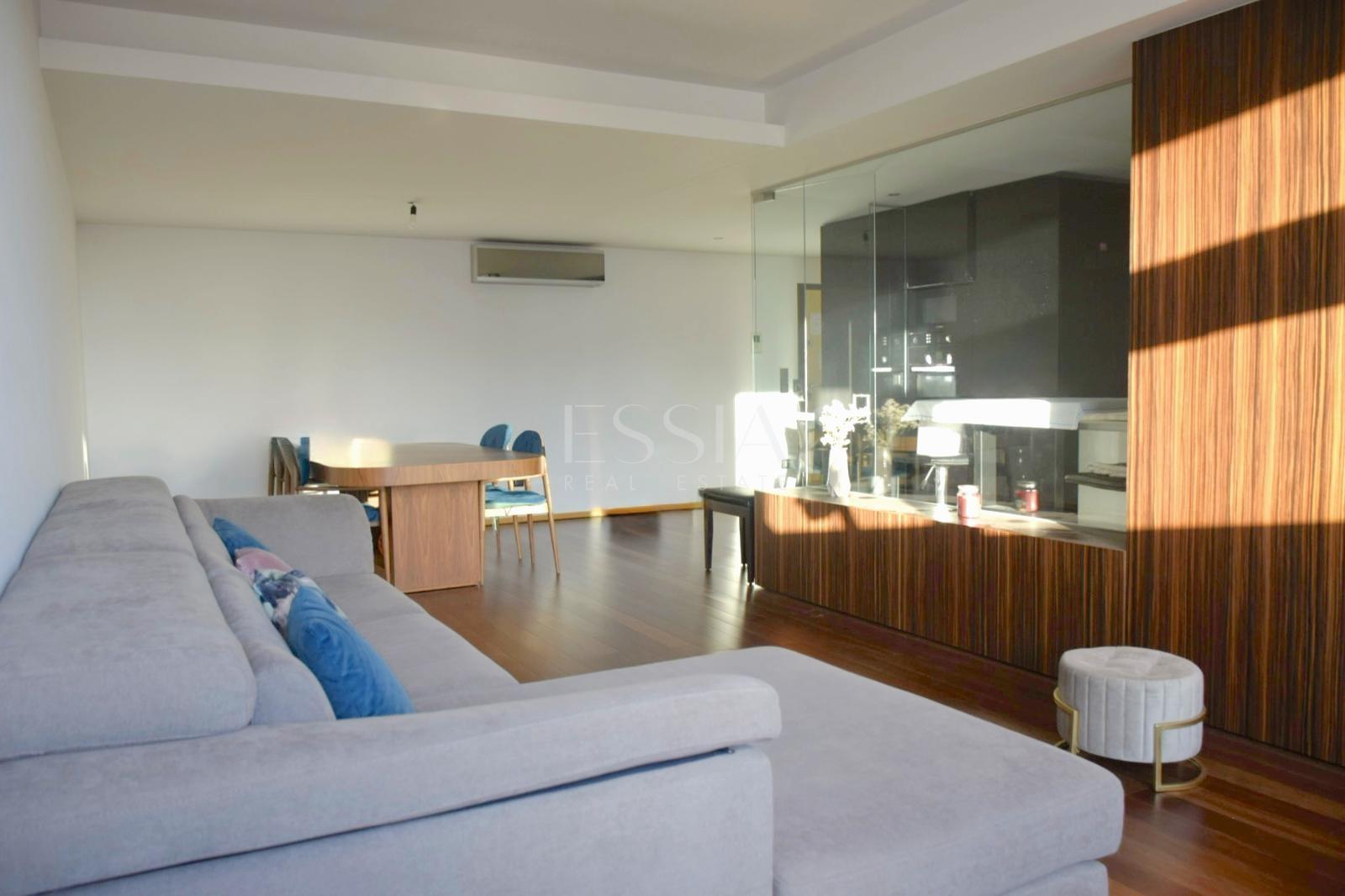 Apartamento T2 com Varanda nas Antas
