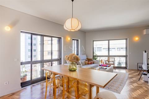 Apartamento T1+1 Remodelado para Arrendar na Boavista